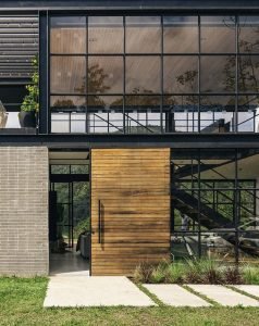 Candelaria House / Llano Arquitectos. Image © Alejandro Arango